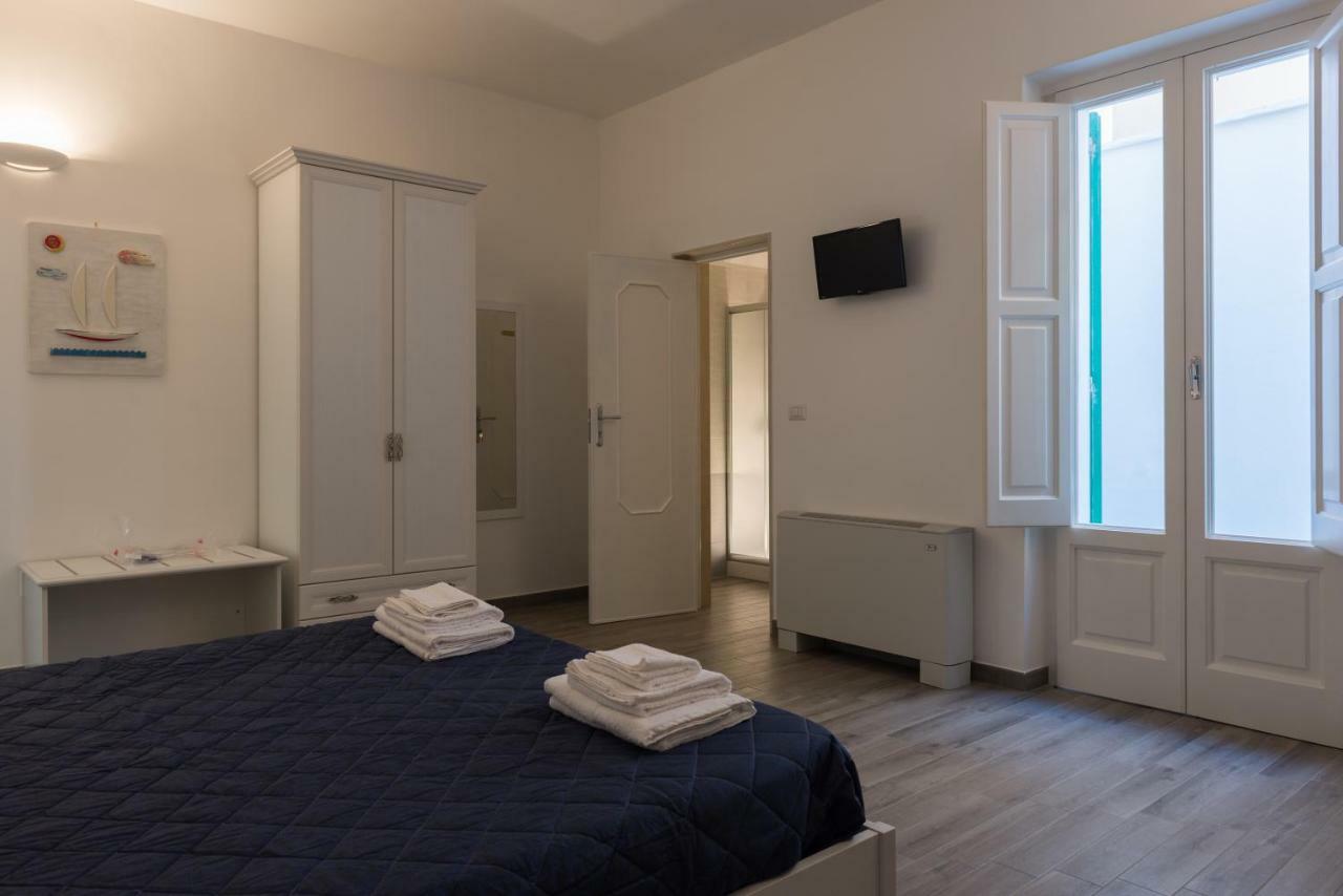 B&B Rotta Mediterranea Monopoli Luaran gambar